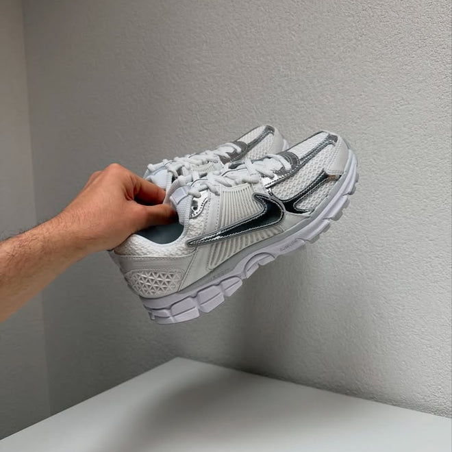 Nike Zoom Vomero 5 Chrome Toe (Women's)