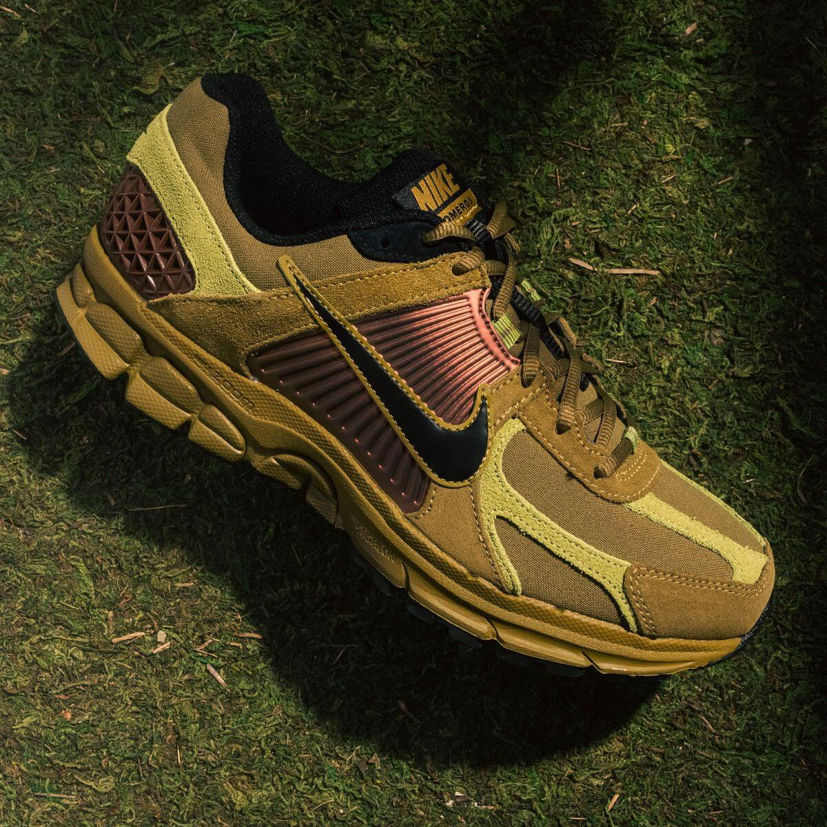 Nike Zoom Vomero 5 Pacific Moss