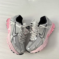 Nike Zoom Vomero 5 Photon Dust Pink Foam (HF1877-001) | Gratis Verzend…

