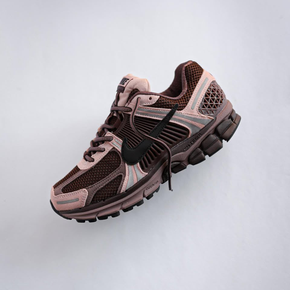 Nike Zoom Vomero 5 Plum Eclipse (Women's) (FV1166-200) | Snrkickzz1 1