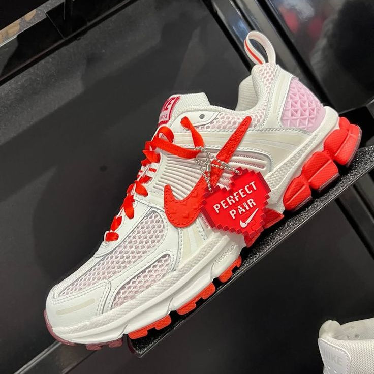 Nike Zoom Vomero 5 Valentine's Day