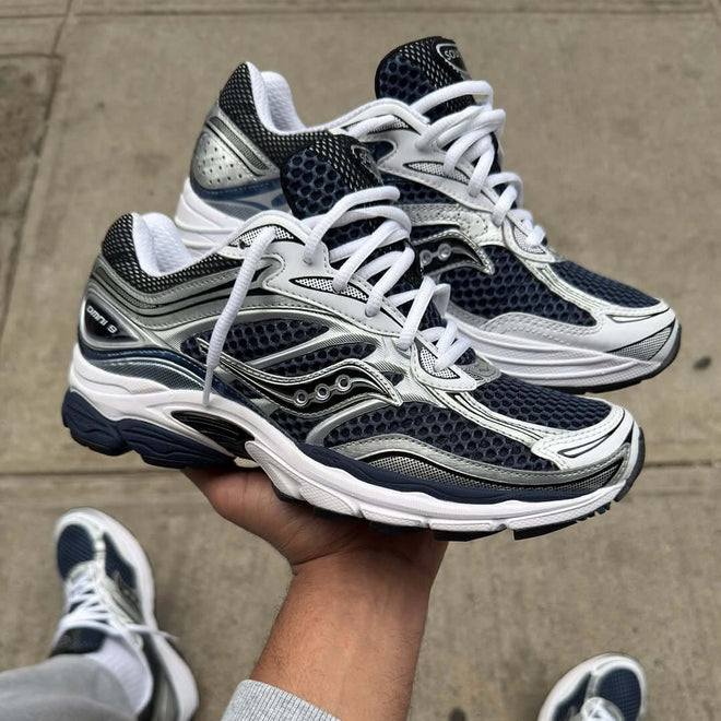 Saucony ProGrid Omni 9 Deep Navy