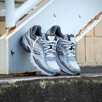 Saucony ProGrid Omni 9 Microchip (S70739-8) | Snrkickz

