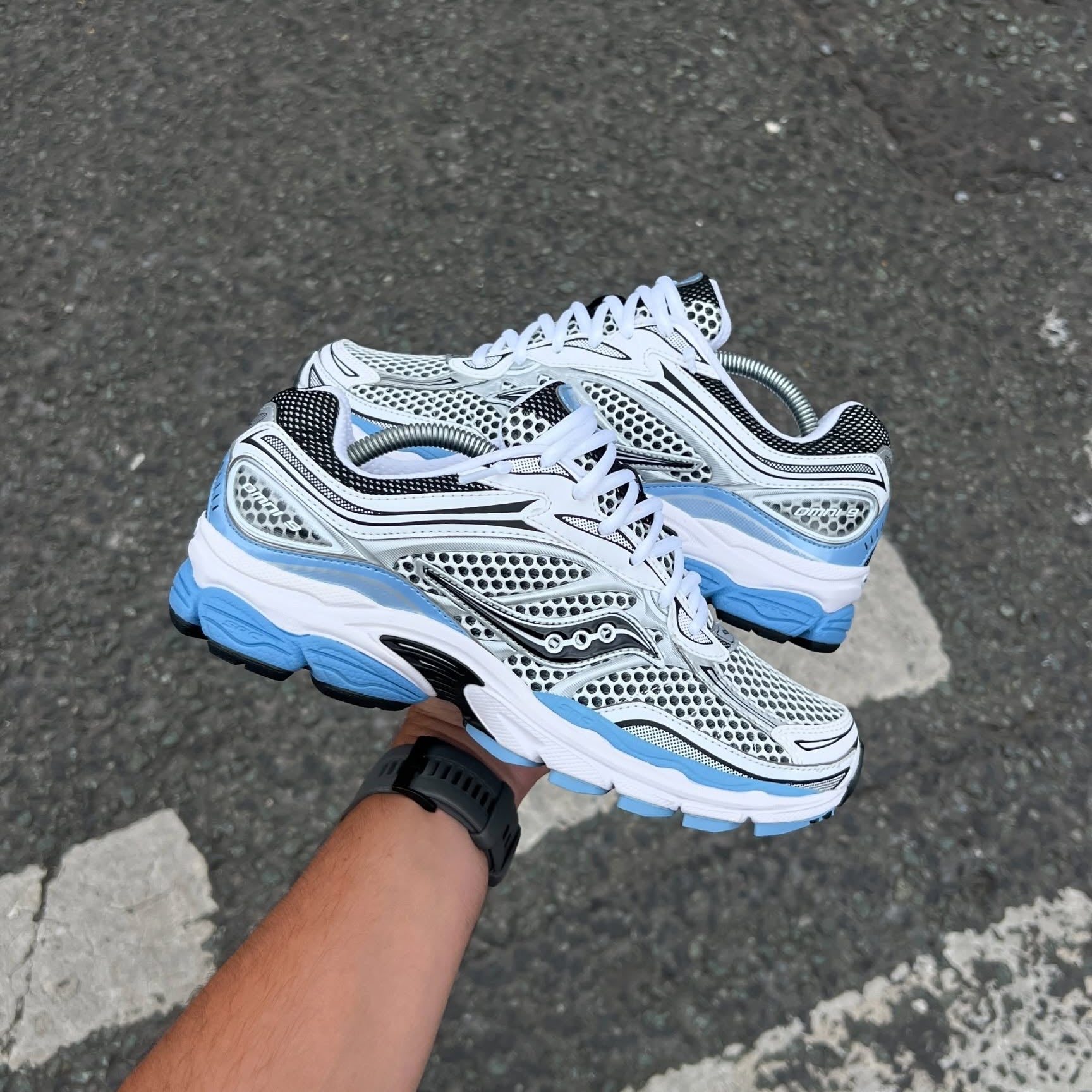 Saucony ProGrid Omni 9 OG Blissful