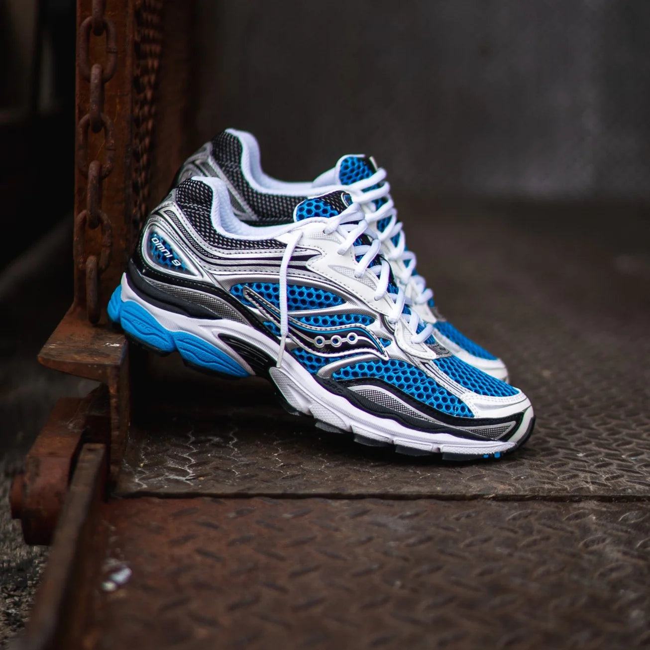 Saucony ProGrid Omni 9 OG Royal Silver