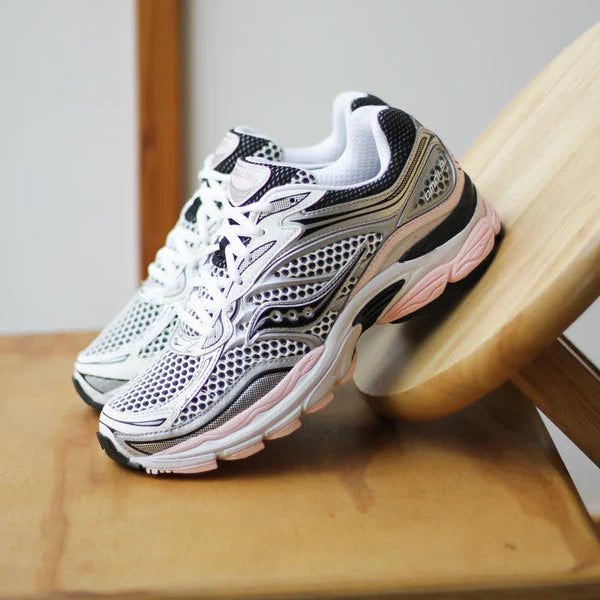 Saucony ProGrid Omni 9 Silver Pink | Snrkickz 2