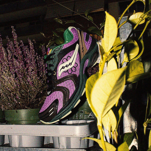 Saucony ProGrid Triumph 4 Jae Tips Flowers Grow Uptown Perilla