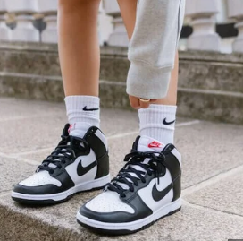 Nike Dunk High Panda