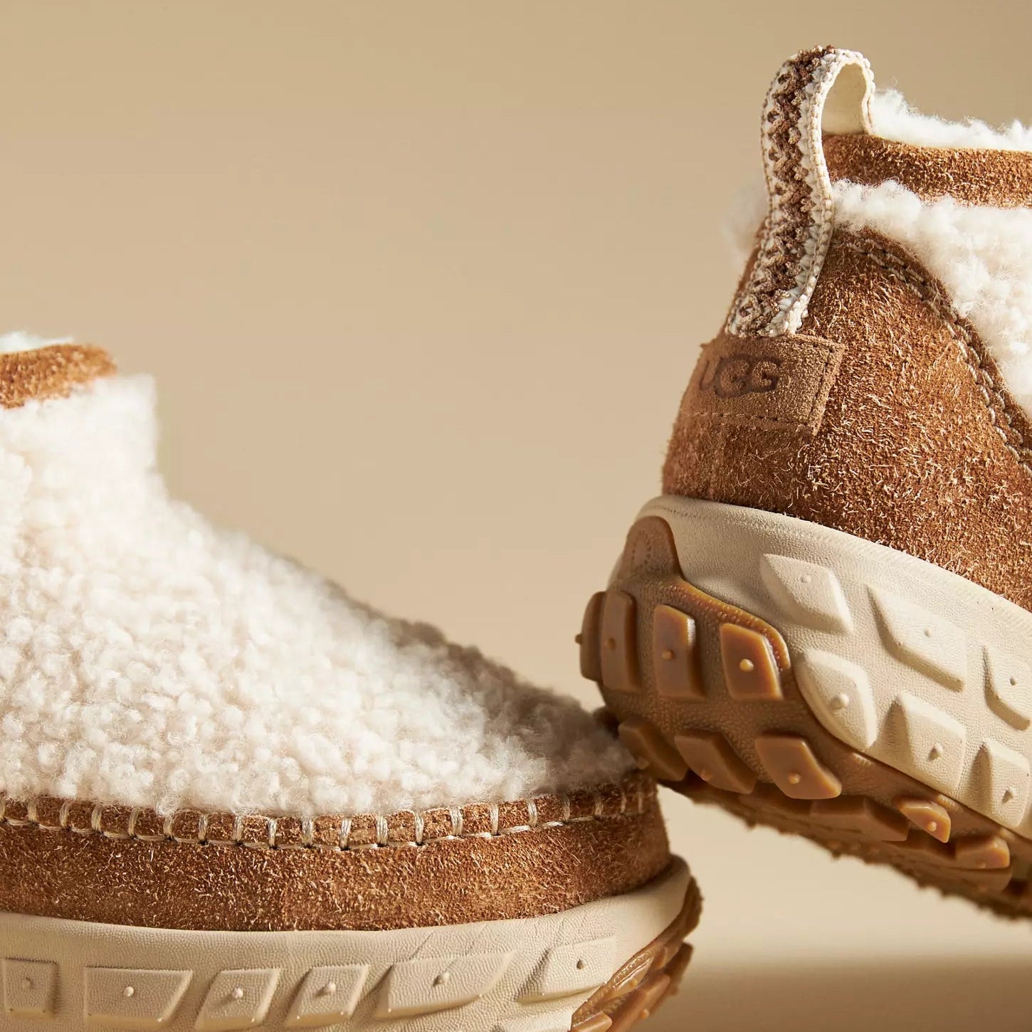 UGG Tasman Lace Slipper BlackUGG Venture Daze Ultra Mini Cozy Boot Natural SNRKICKZ 
