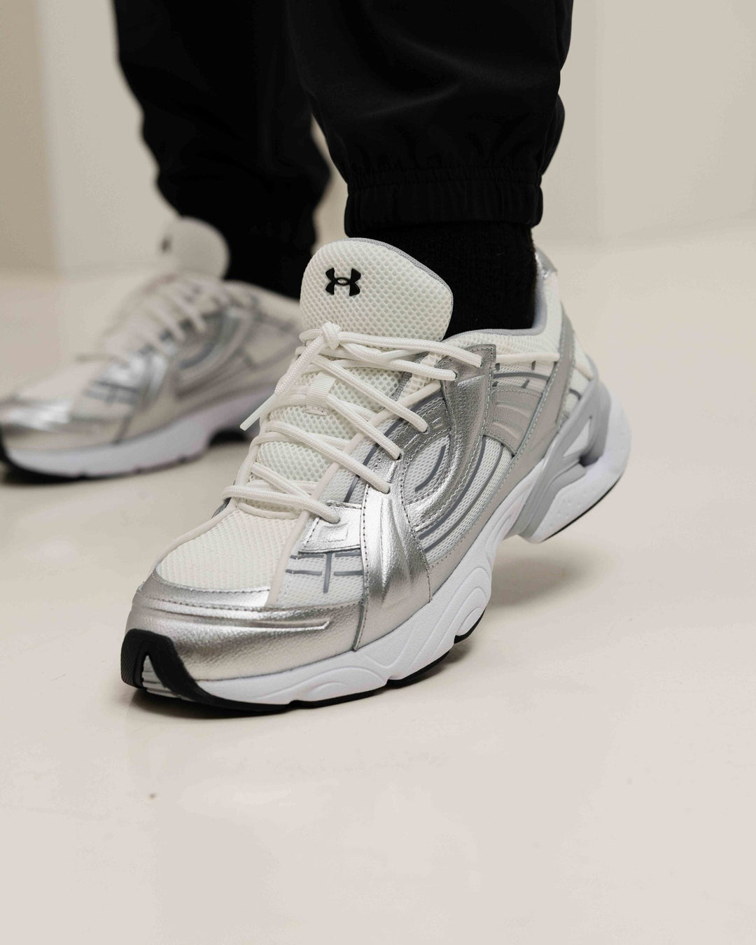 Under Armour UA Sola White Metallic Silver