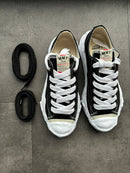 Maison Mihara Laces Black