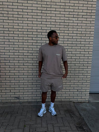 Fear of God Essentials Desert Taupe Sommer-Set