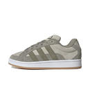 adidas Campus 00s Beta ‘Putty Grey’ – suède upper in Putty Grey met subtiele Olive Strata accenten en Gum outsole 