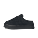 Zijaanzicht van de Adidas Campus 00s Winter Low in Black Carbon met suède bovenwerk en contrasterende zool
