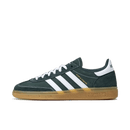 Adidas Handball Spezial Sporty & Rich Dark Green – vooraanzicht met donkergroene suède upper, witte 3-Stripes en klassieke gumzool