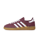 Adidas Handball Spezial Sporty & Rich Shadow Red – vooraanzicht met diepe rode suède upper, witte 3-Stripes en retro gumzool