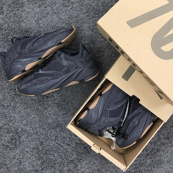 Adidas Yeezy 700 Utility Black
