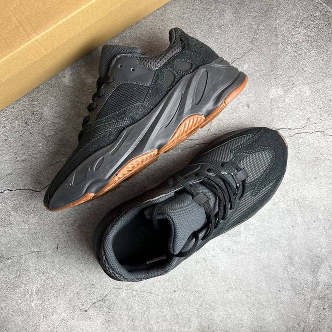 Adidas Yeezy 700 Utility Black