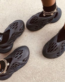 Adidas Yeezy Foam RNNR Carbon (IG5394) | Snrkickz 2