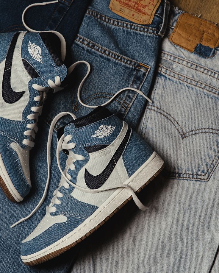 Air Jordan 1 High OG Denim