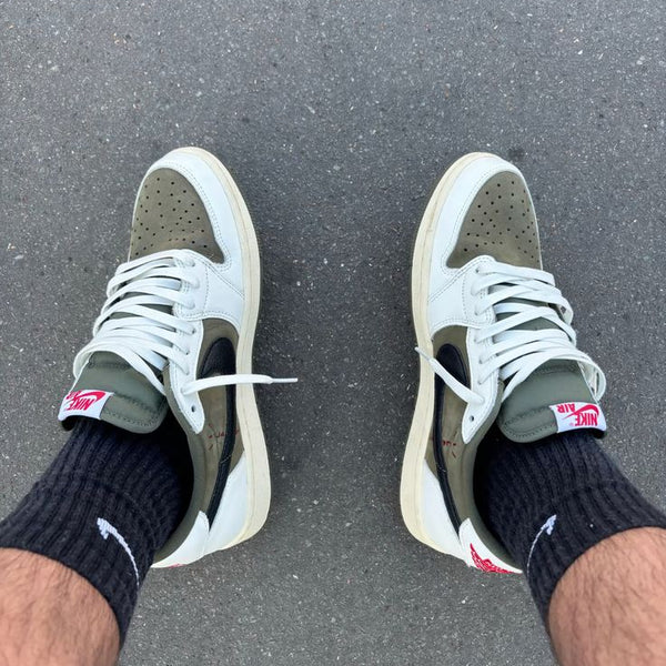 Air Jordan 1 Low OG x Travis Scott Medium Olive