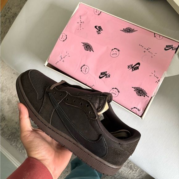 Air Jordan 1 Low Travis Scott Brown Velvet