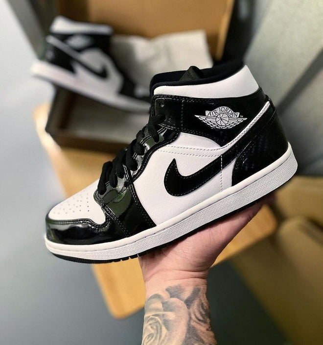 Air Jordan 1 Mid Kohlefaser