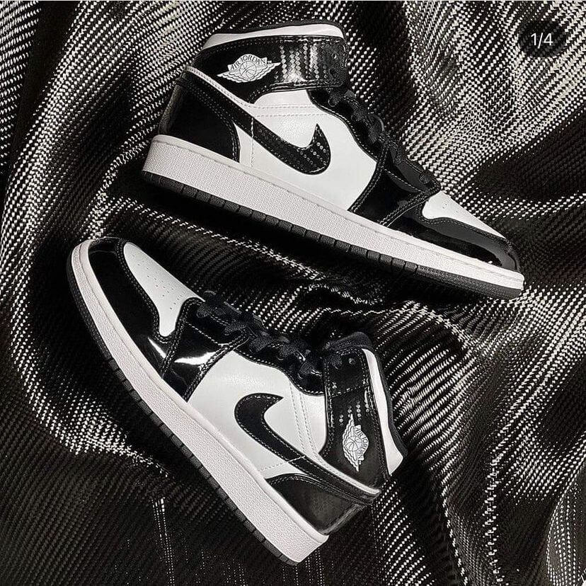 Air Jordan 1 Mid Carbon Fiber