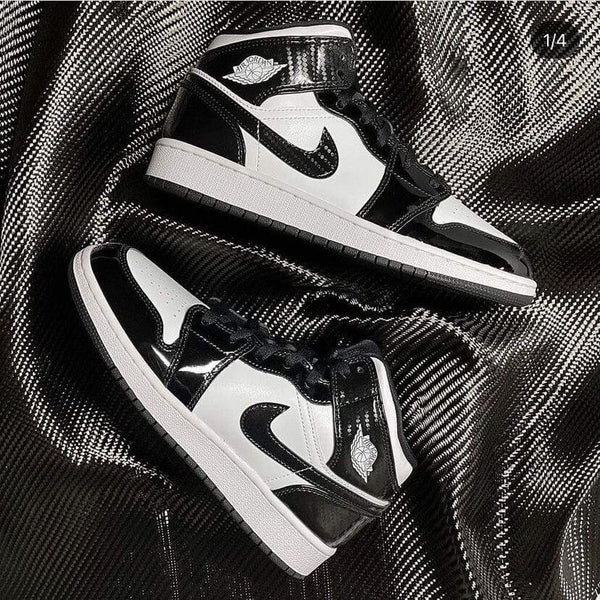 Air Jordan 1 Mid Carbon Fiber