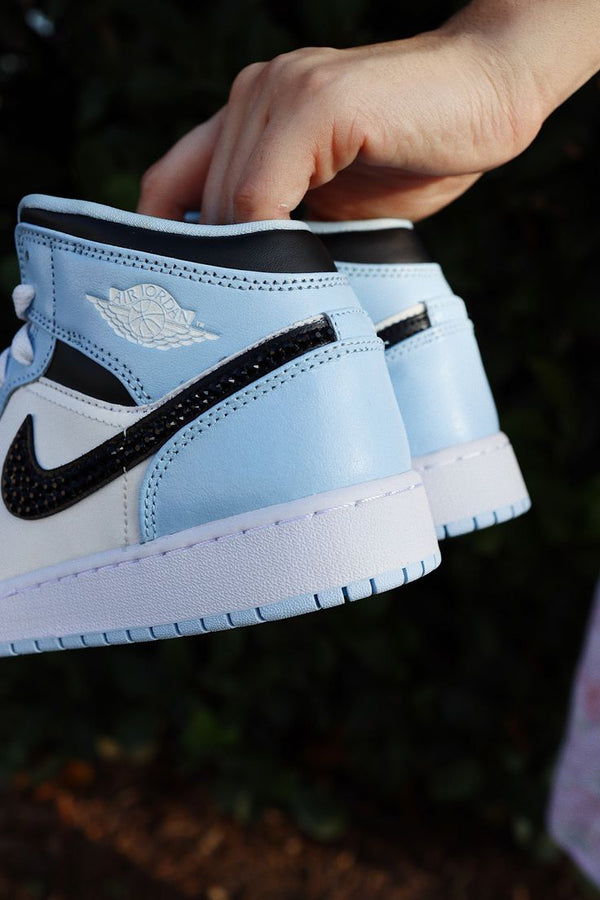 Air Jordan 1 Mid Eisblau