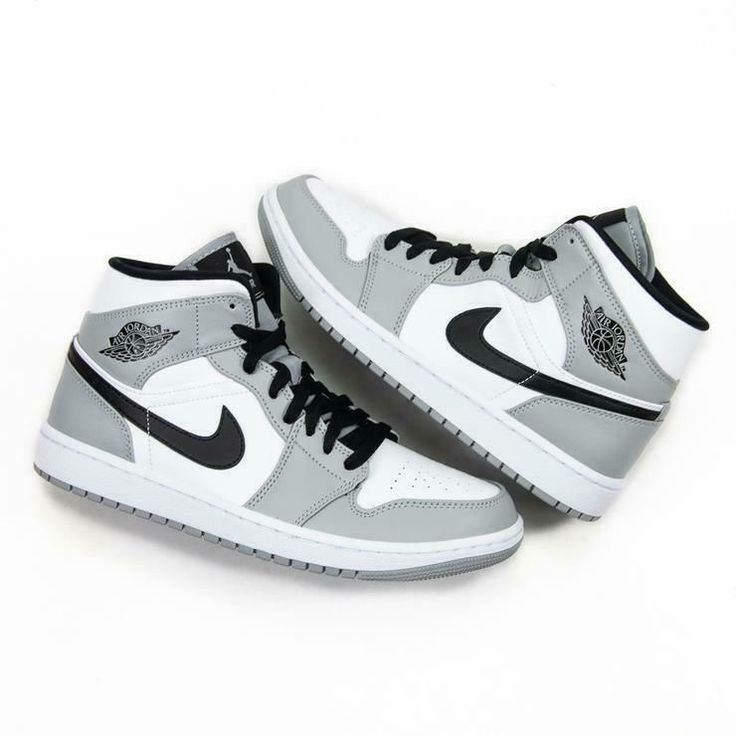 Air Jordan 1 Mid Light Smoke Grey