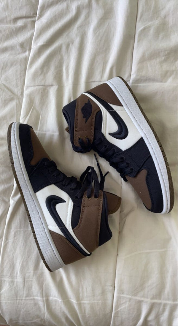Air Jordan 1 Mid Olive Toe