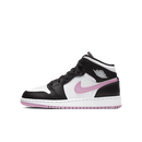Air Jordan 1 Mid GS Light Arctic Pink – frontstreet shot met witte lederbasis, zwarte overlays en subtiel lichtroze kraag; populaire kids-versie uit 2020 (555112‑103) 