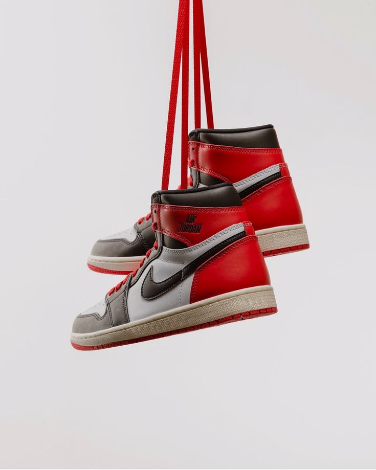 Air Jordan 1 Retro High OG Black Toe Reimagined 2025