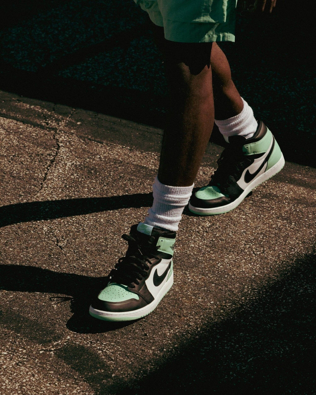 Air Jordan 1 Retro High OG Lucky Green