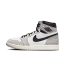 Zijkant van de Air Jordan 1 White Cement met witte basis, cement print overlays en zwarte Swoosh – retro basketbalstijl met iconische elephant print - SnrKickz