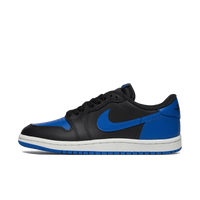 Air Jordan 1 Retro Low ’85 Royal (SKU IB1981‑004) – vooraanzicht met zwarte lederen upper en varsity royal overlays