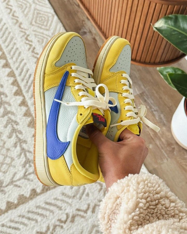 Air Jordan 1 Retro Low OG SP Travis Scott Canary