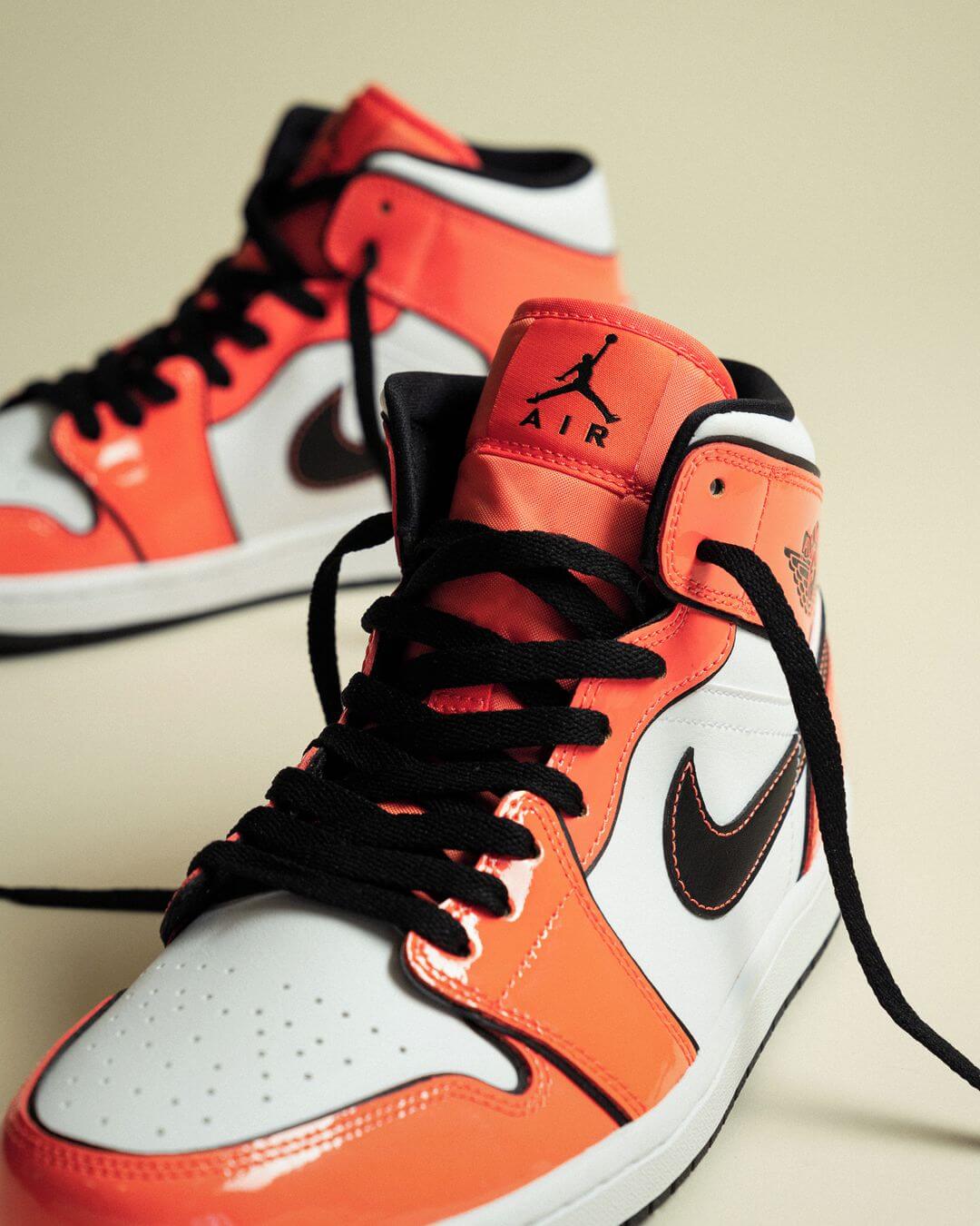 Air Jordan 1 SE Turf Orange