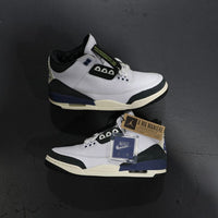 Air Jordan 3 A Ma Maniére Diffused Blue HV8571-100 on-feet gecombineerd met light wash denim voor een premium streetwear look

