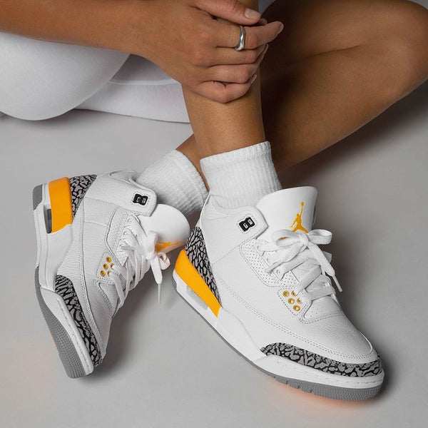 Air Jordan 3 Retro Laser Orange