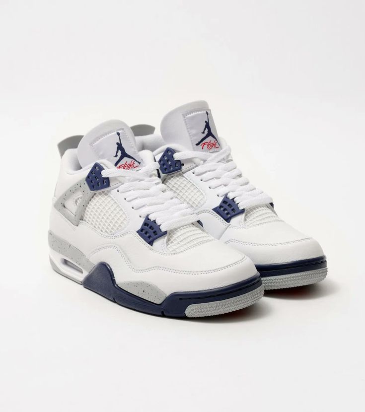 Air Jordan 4 Retro Midnight Navy