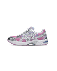 ASICS GEL-1130 Baby Lavender Pure Silver 1202A507-101 zijaanzicht met wit mesh, lavendelkleurige accenten en glanzende zilveren overlays

