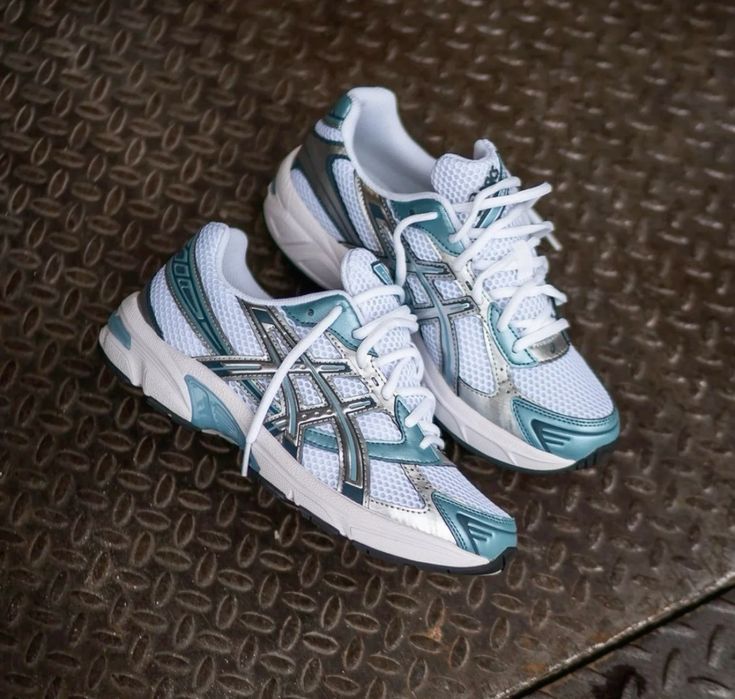 ASICS Gel-1130 Shark Tank