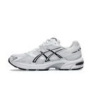 ASICS GEL-1130 White Black 1201A256-101 zijaanzicht met wit mesh bovenwerk, zwarte lijnen en zilveren details op zool en hiel

