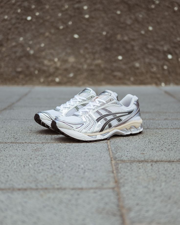 ASICS GEL-Kayano 14 White Graphite Grey