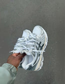 Asics fel Kayano 14 in hand