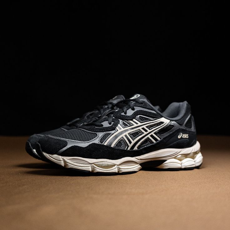 ASICS Gel-NYC Black Cream