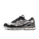 ASICS GEL-NYC Ivory Clay Grey – zijkant met ivory mesh, clay-grijze panelen en retro silhouet, te vinden bij Snrkickz