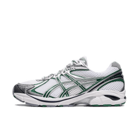 ASICS GT-2160 White Shamrock Green 1203A275-103 zijaanzicht met wit mesh, shamrock groene overlays en metallic zilveren accenten in retro hardloopstijl


